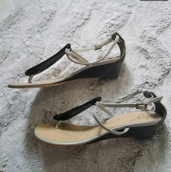 Giuseppe Zanotti Design Sandals With Rhinestone Embellishments Leather Size 35 - Picture 3 of 11